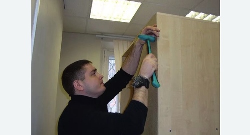 Разборка и сборка мебели в офисе. Сыктывкар